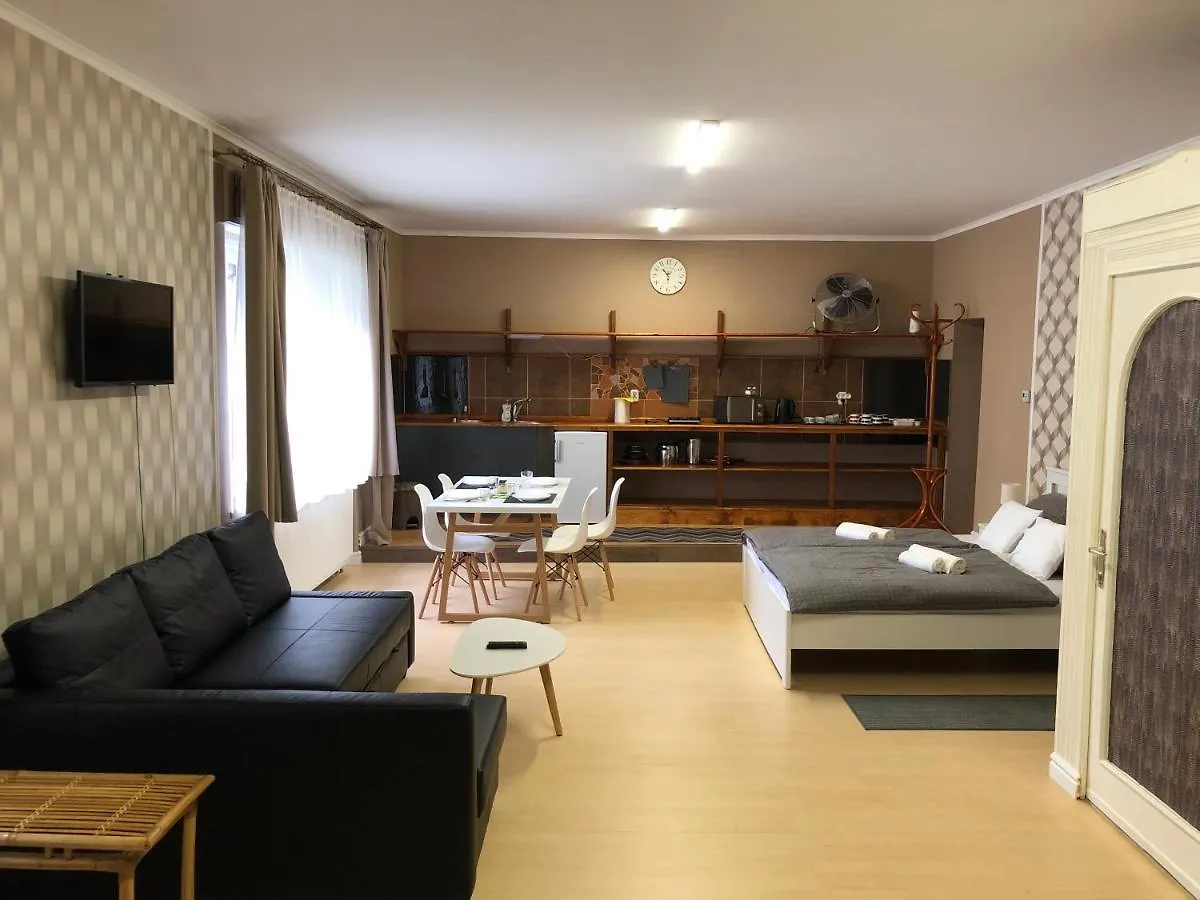 Arkad Apartmanhaz Szeged Hungary