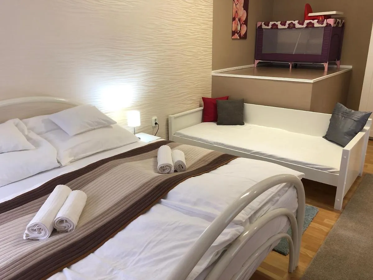 Arkad Apartmanhaz Szeged Apartment