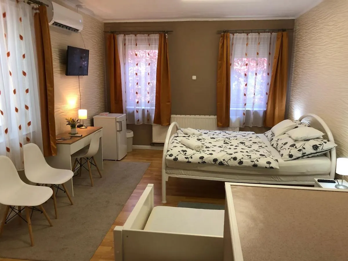 Arkad Apartmanhaz Szeged Apartment