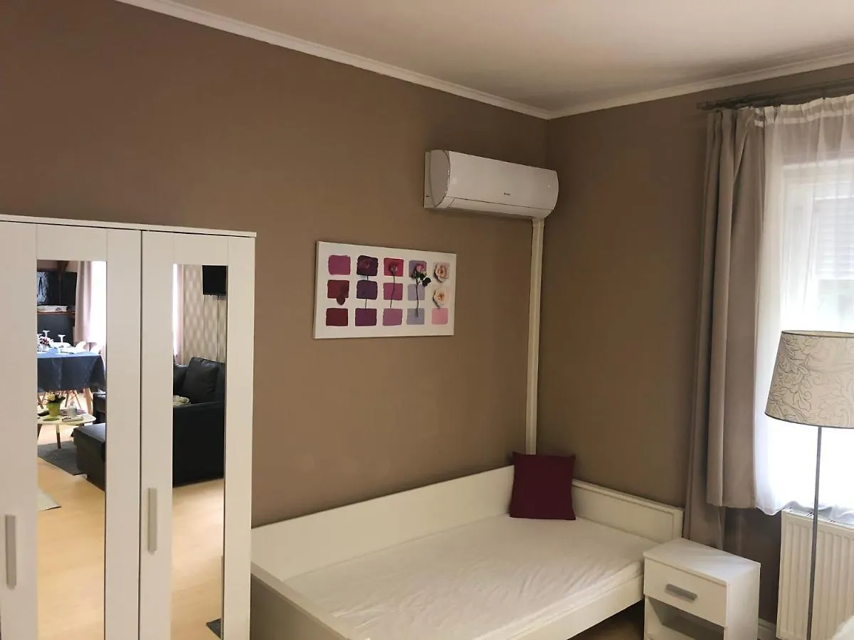 Arkad Apartmanhaz Szeged Apartment