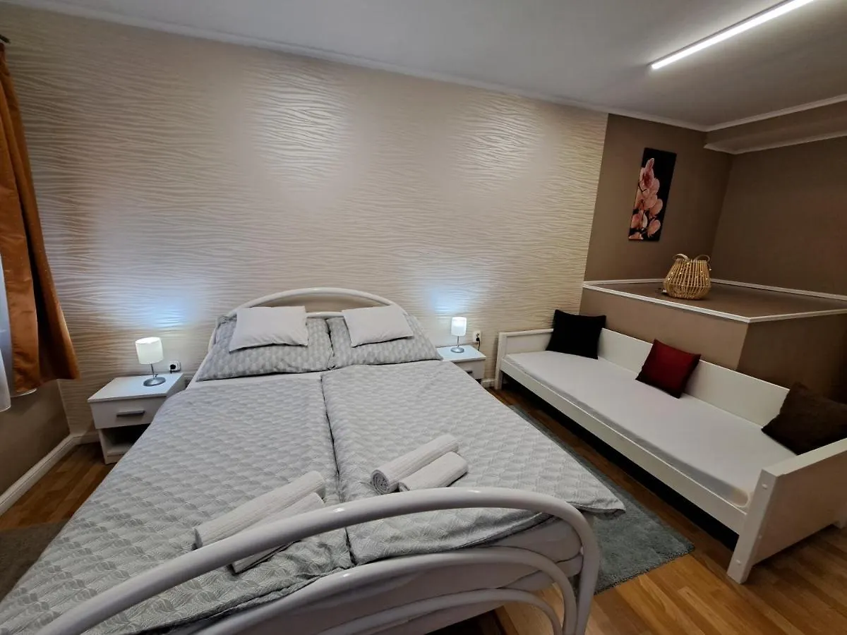 Apartment Arkad Apartmanhaz Szeged