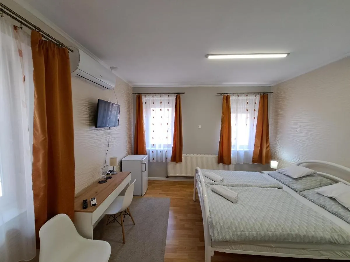 Apartment Arkad Apartmanhaz Szeged